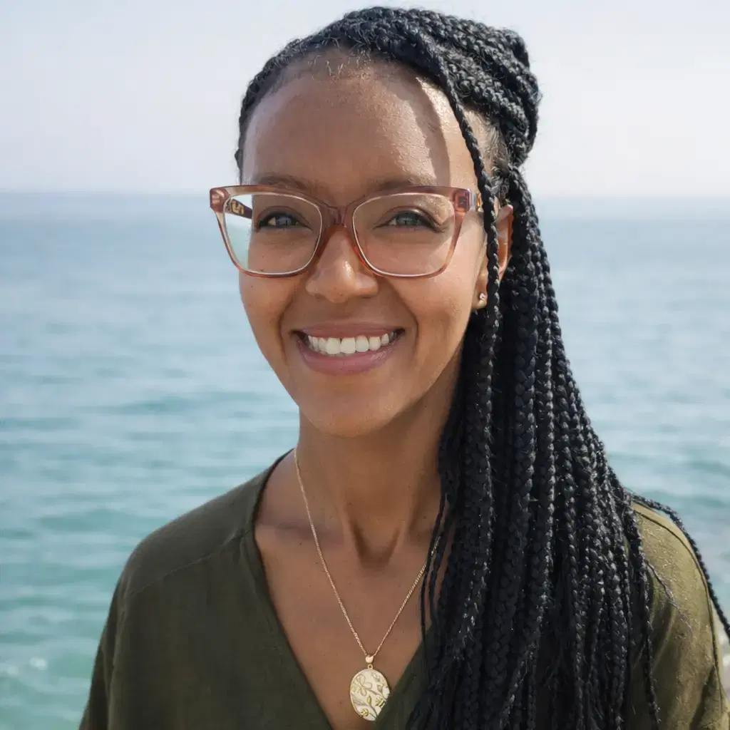 Eirini Ververi, BSW, MSW, RSW - Registered Social Worker and Psychotherapist with over 10 years of experience